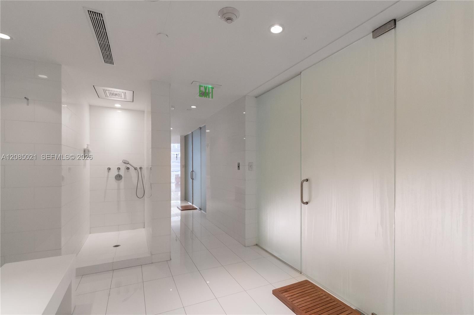 1040 Biscayne Boulevard 1806 Property Photo 126