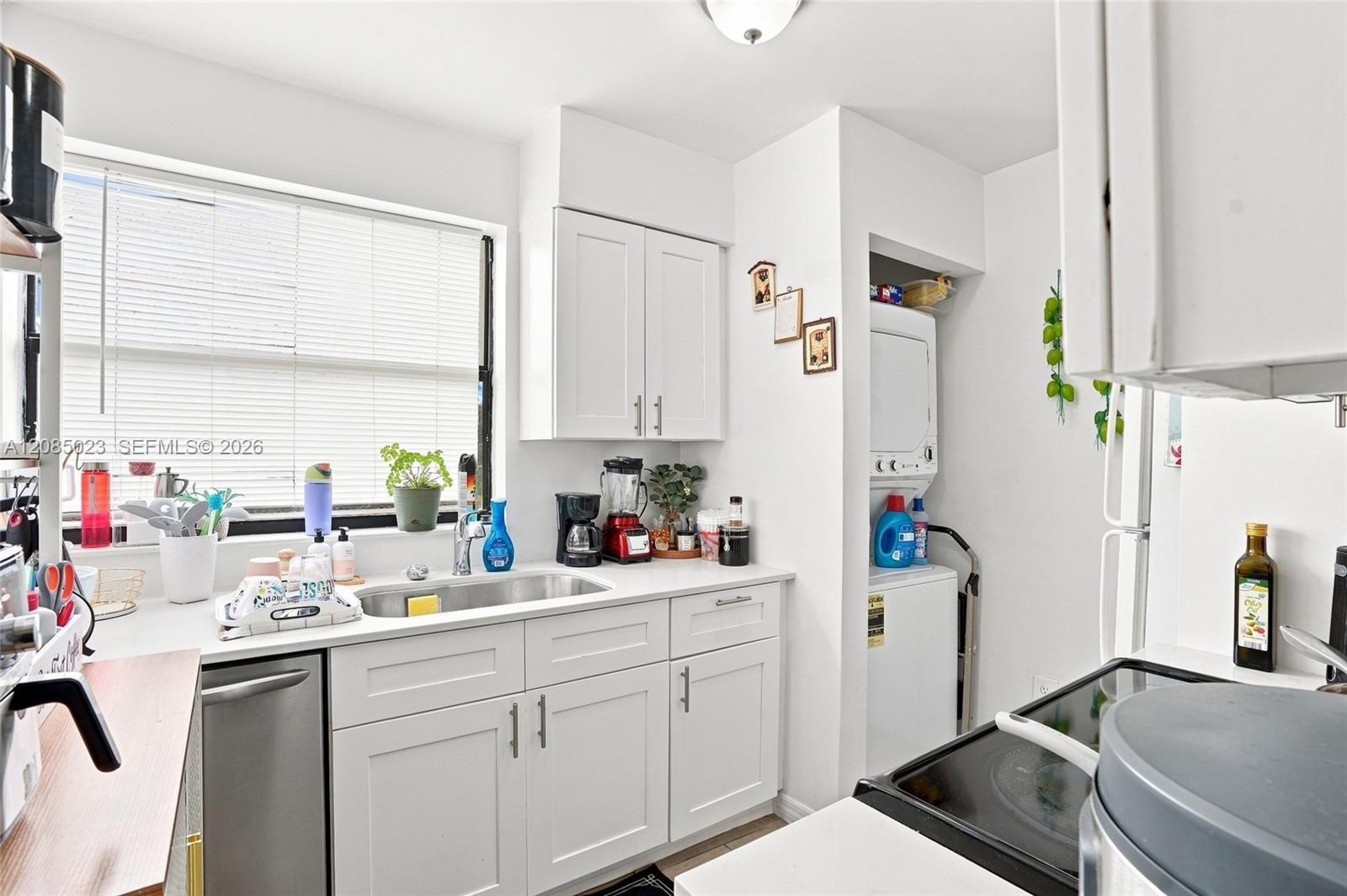 1031 Adams Avenue 1031c Property Photo 12
