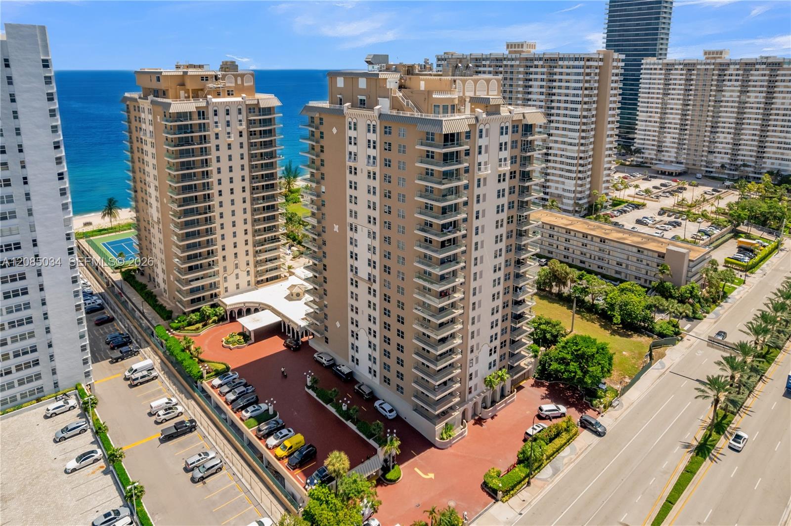 1920 S Ocean Drive 3a Property Photo 1