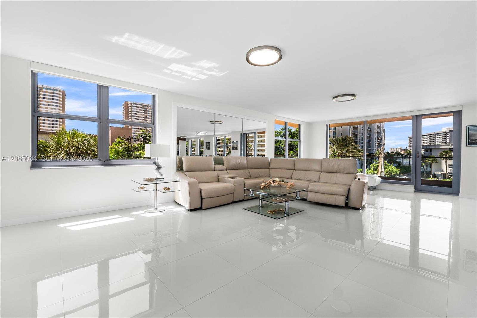 1920 S Ocean Drive 3a Property Photo 8