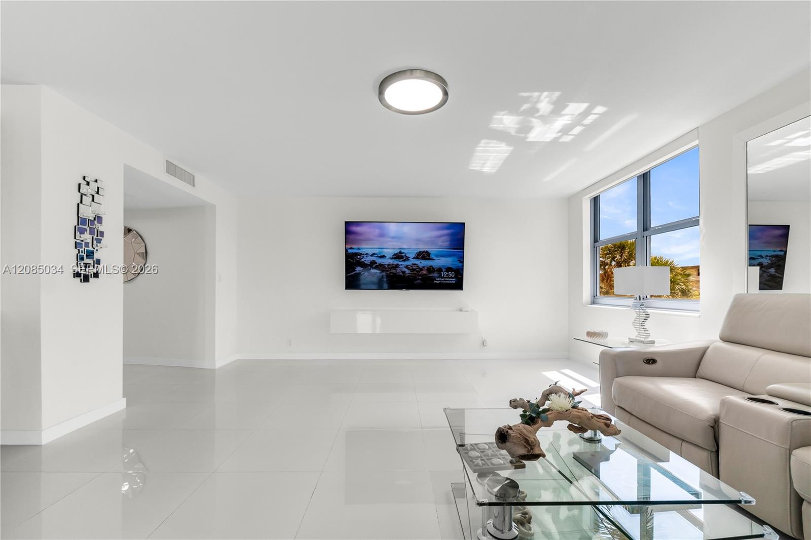1920 S Ocean Drive 3a Property Photo 9