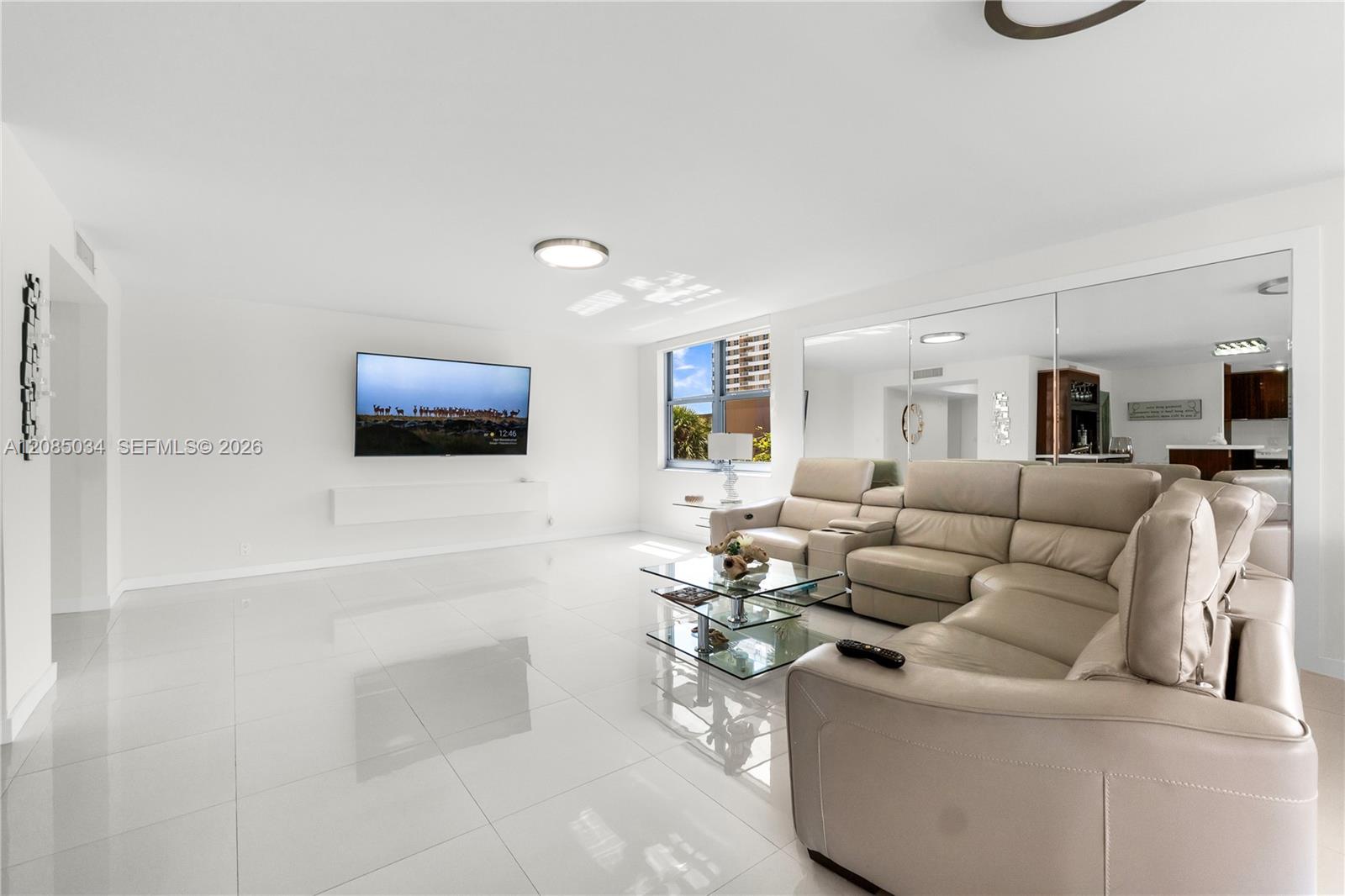 1920 S Ocean Drive 3a Property Photo 10
