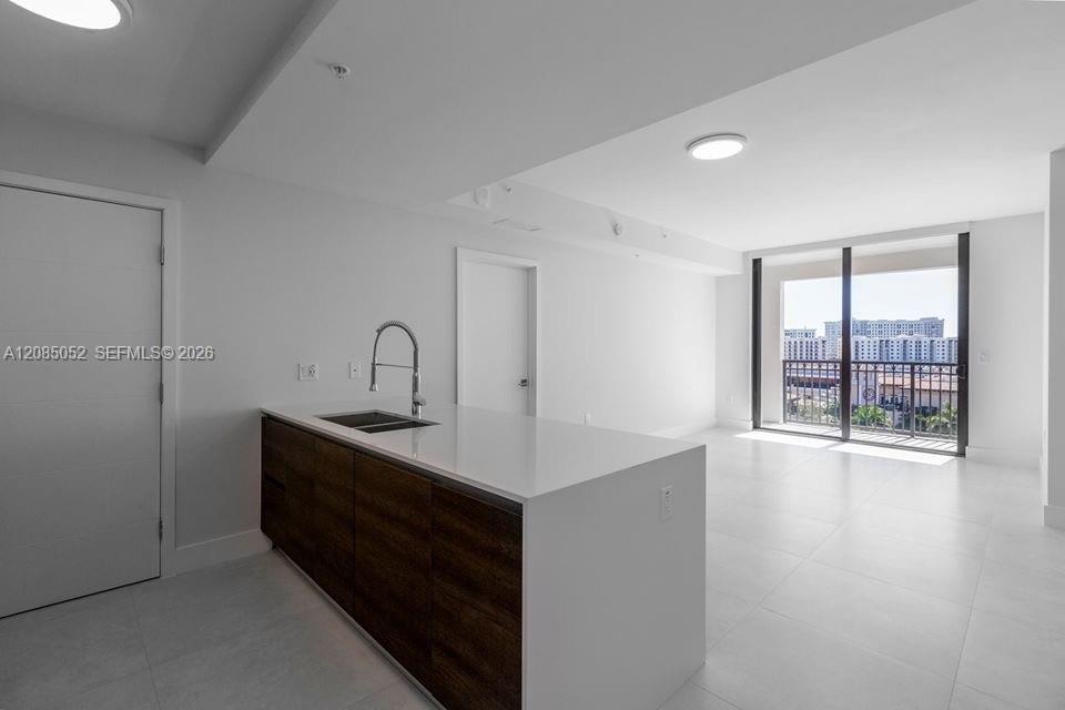 301 Altara Avenue 813 Property Photo 8