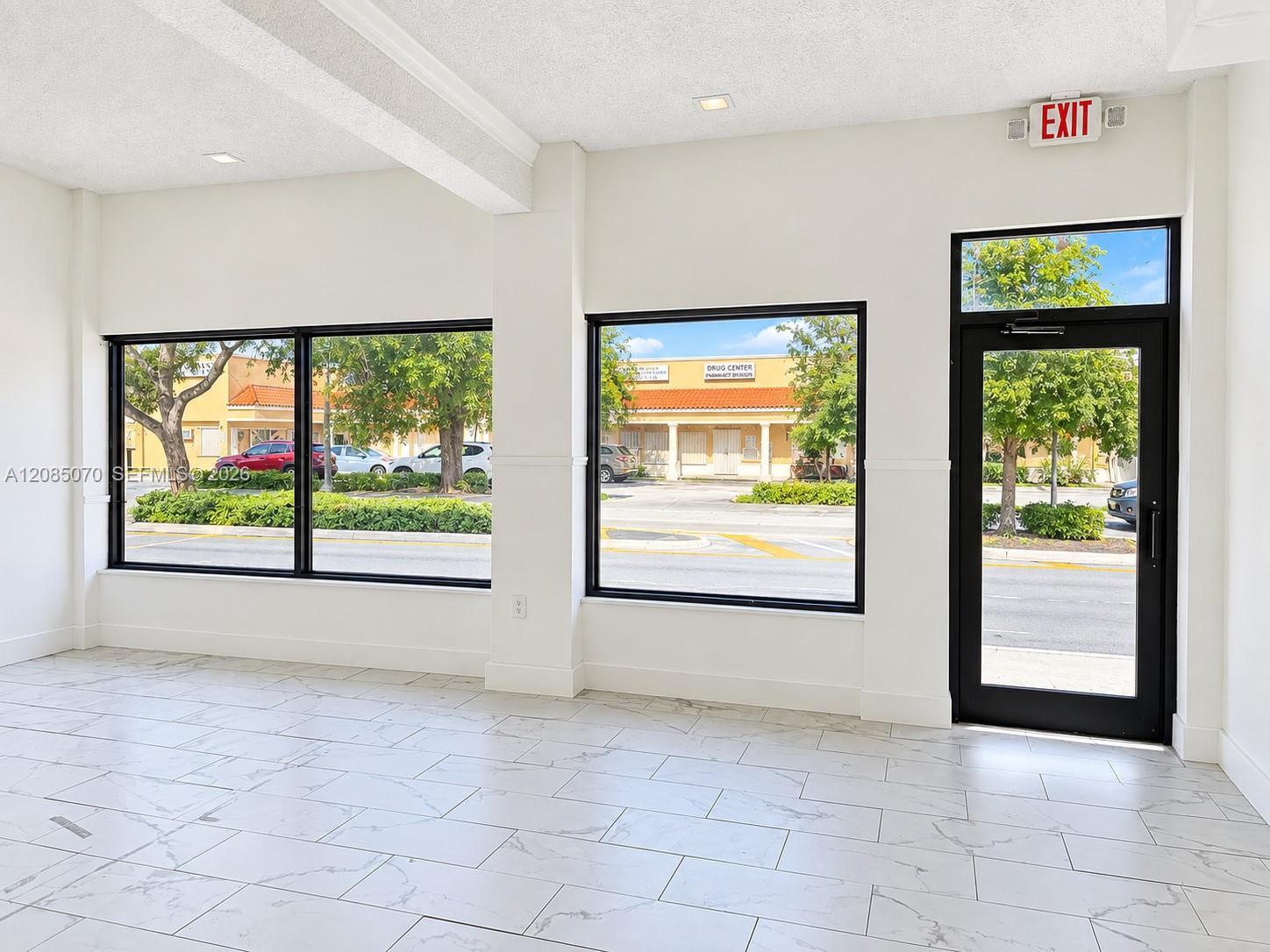 1602 Palm Avenue Property Photo 2