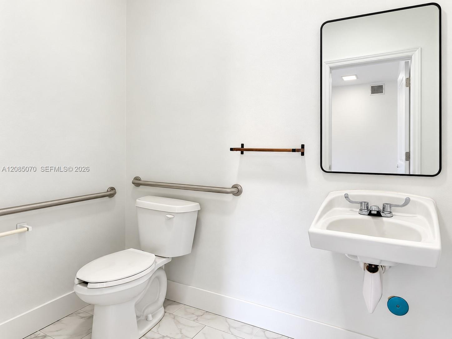 1602 Palm Avenue Property Photo 9