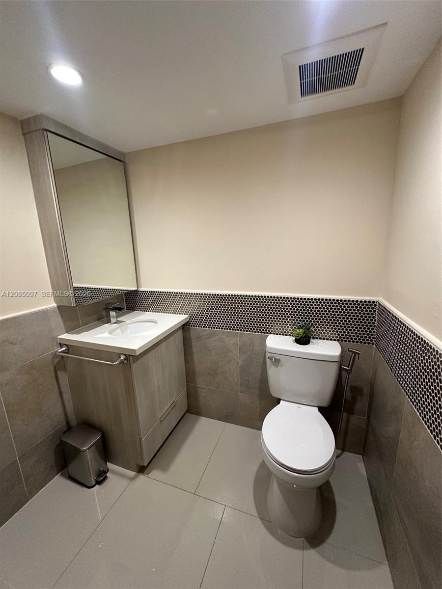 A12085097 Property Photo 13