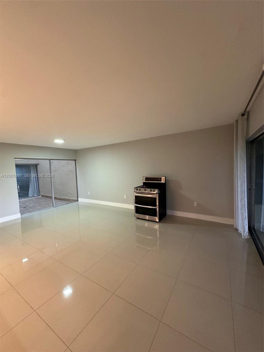 A12085097 Property Photo 23