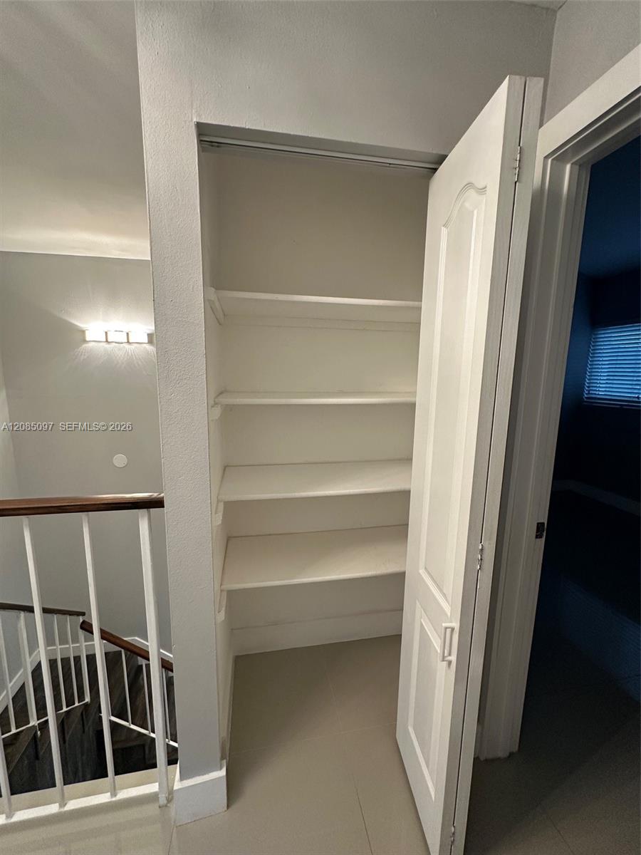 A12085097 Property Photo 34