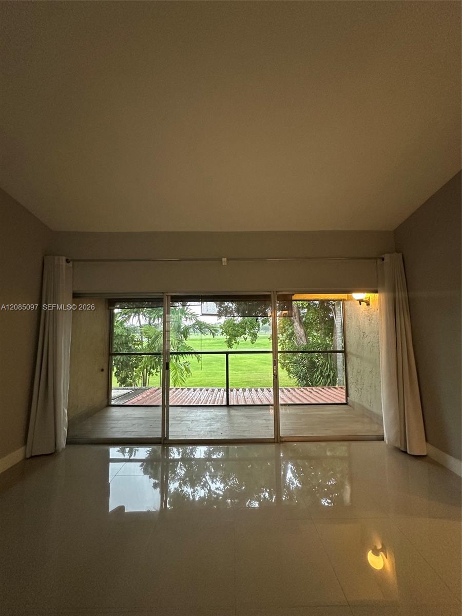 A12085097 Property Photo 41