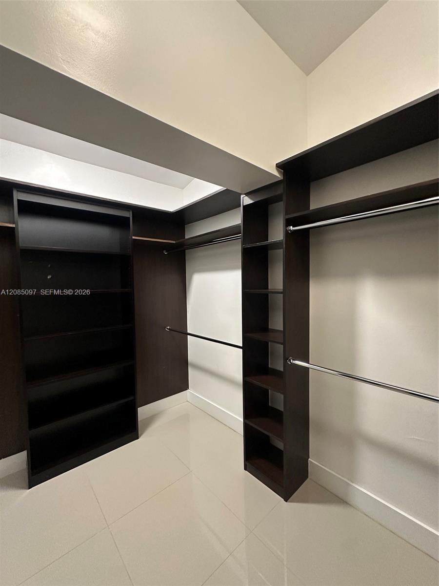 A12085097 Property Photo 46