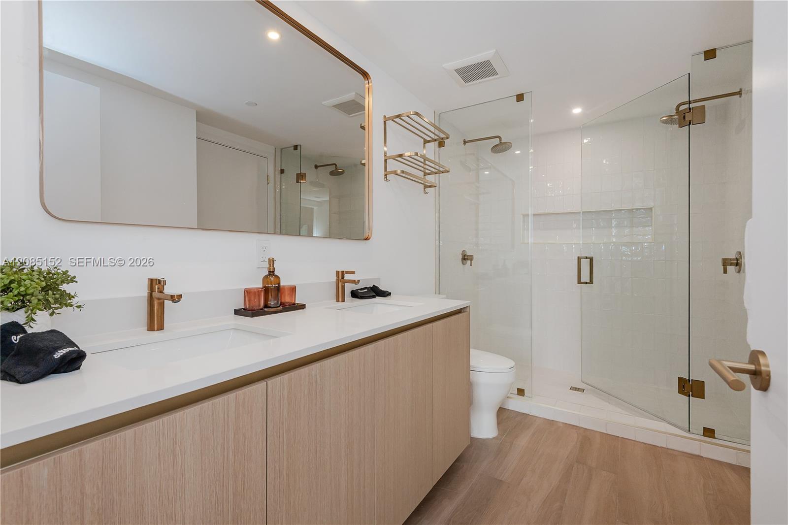 90 Ne 32nd Street 808 Property Photo 16