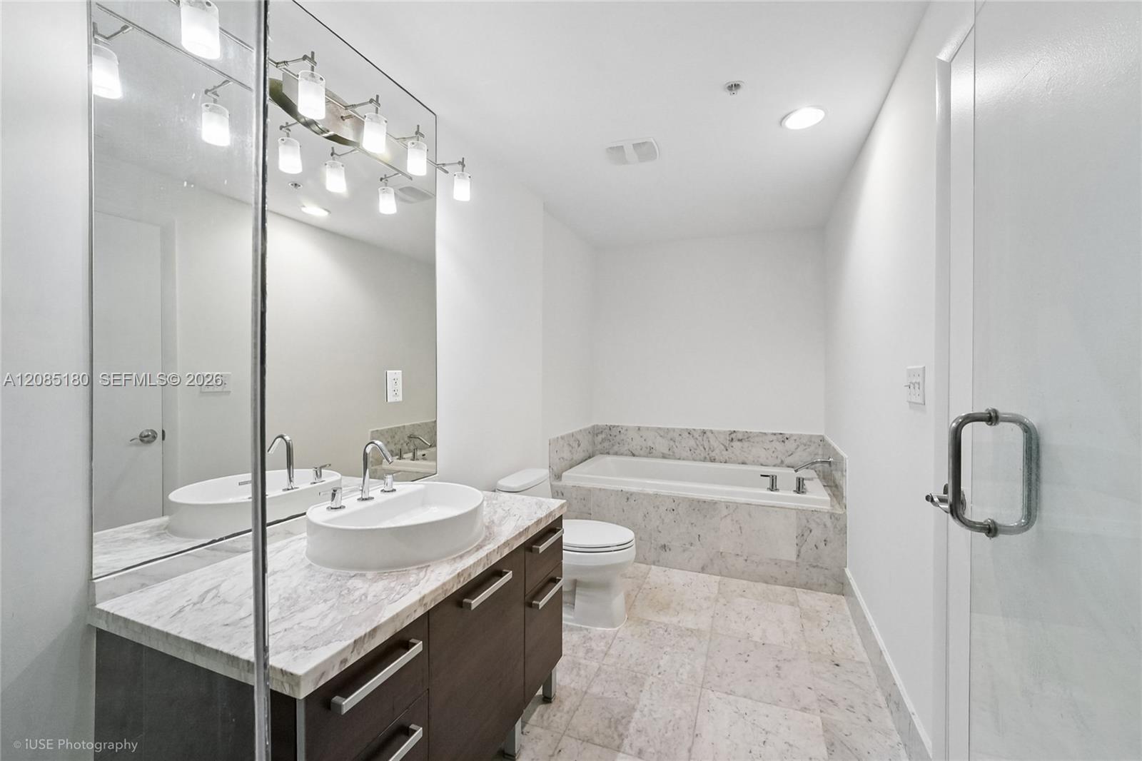 253 Ne 2nd Street 2104 Property Photo 15