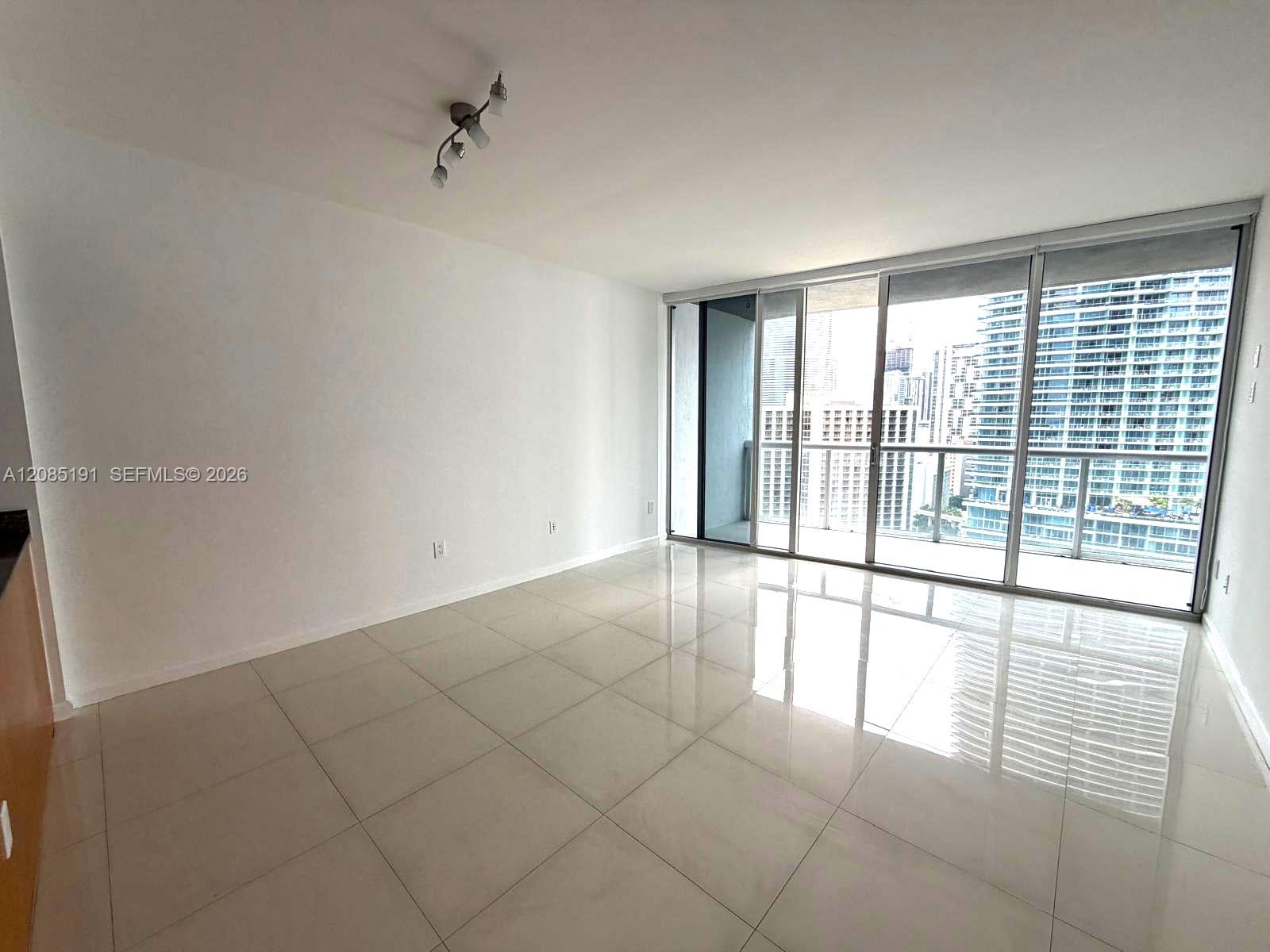 485 Brickell Avenue 2303 Property Photo 10