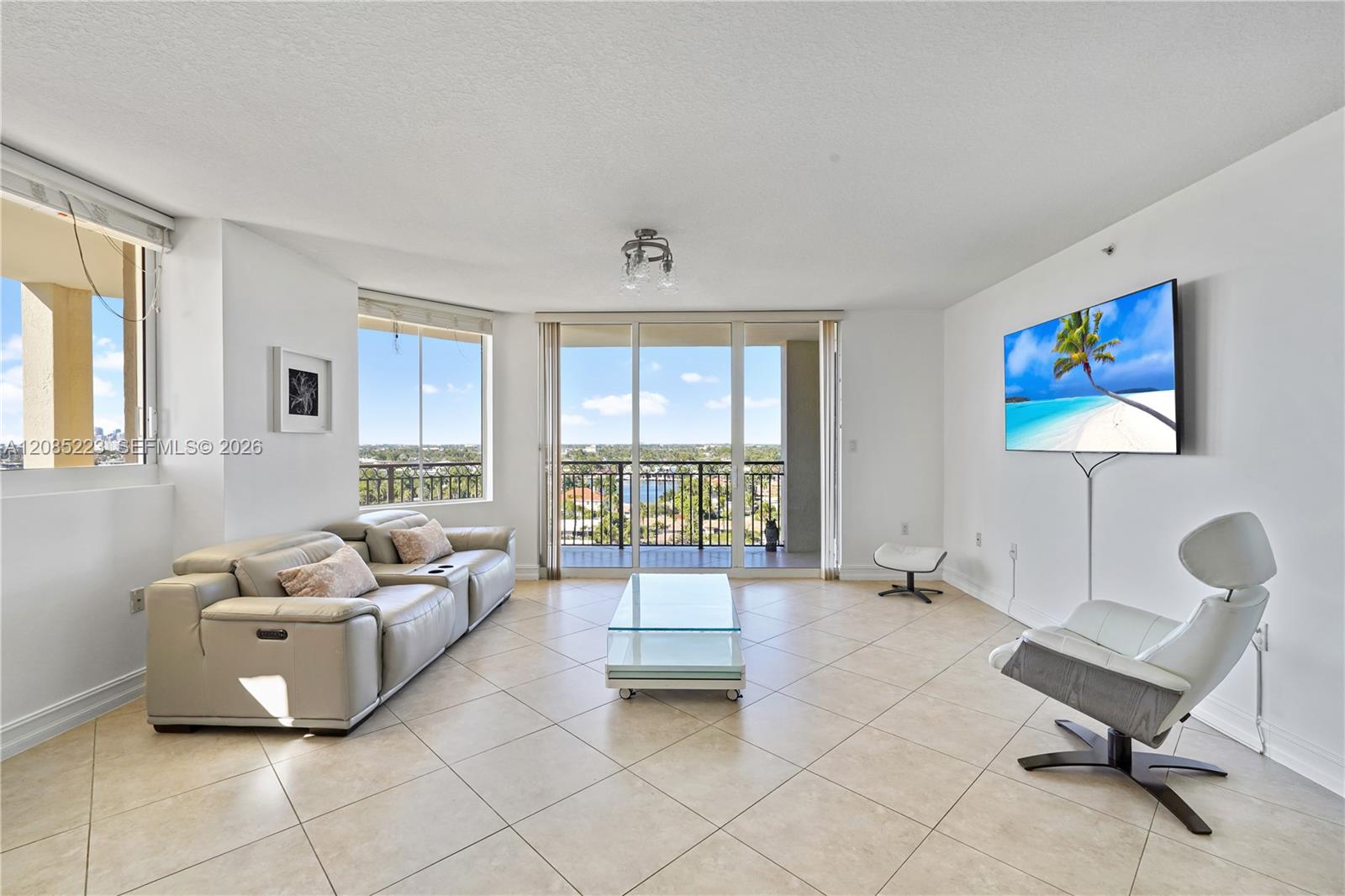 2001 N Ocean Boulevard 1002 S