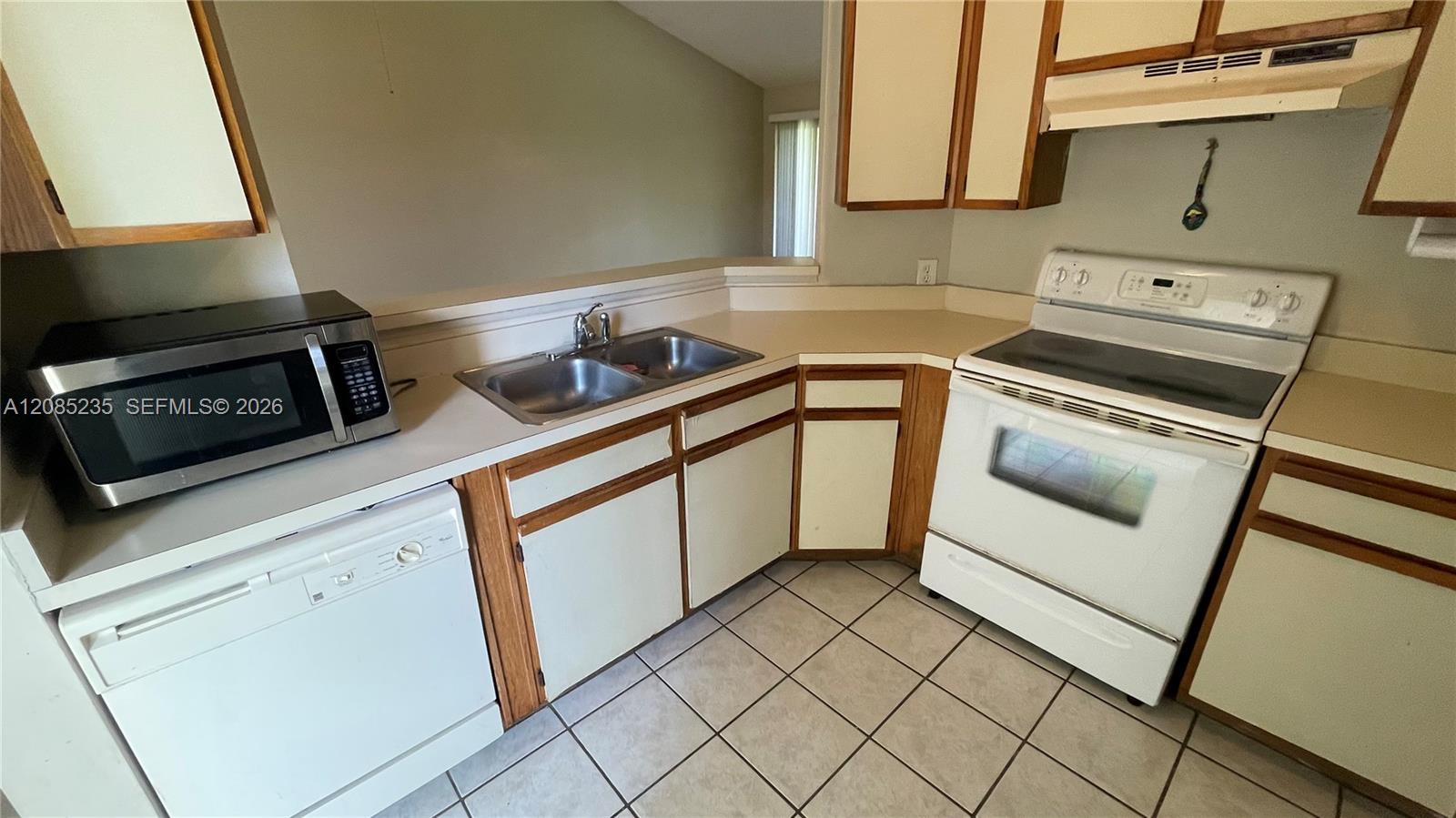 3429 Nw 44th Street 205 Property Photo 17