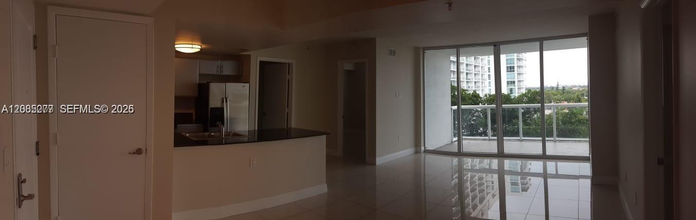 1861 S River Drive 804 Property Photo 6