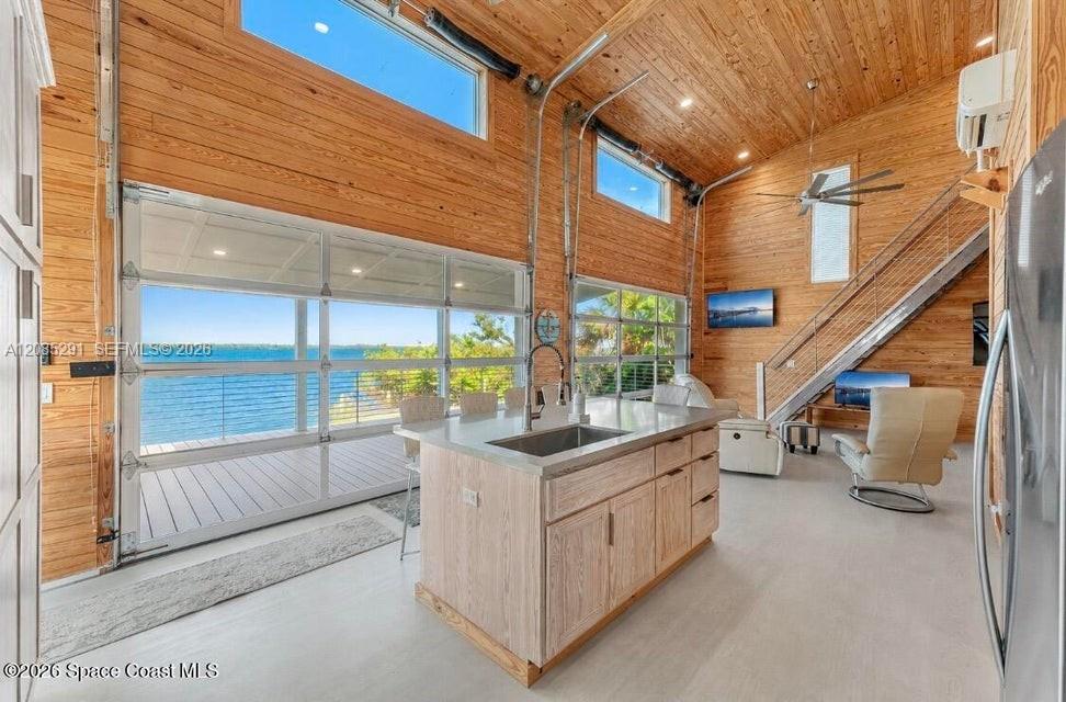 25 Vip Island Unit B Property Photo 1