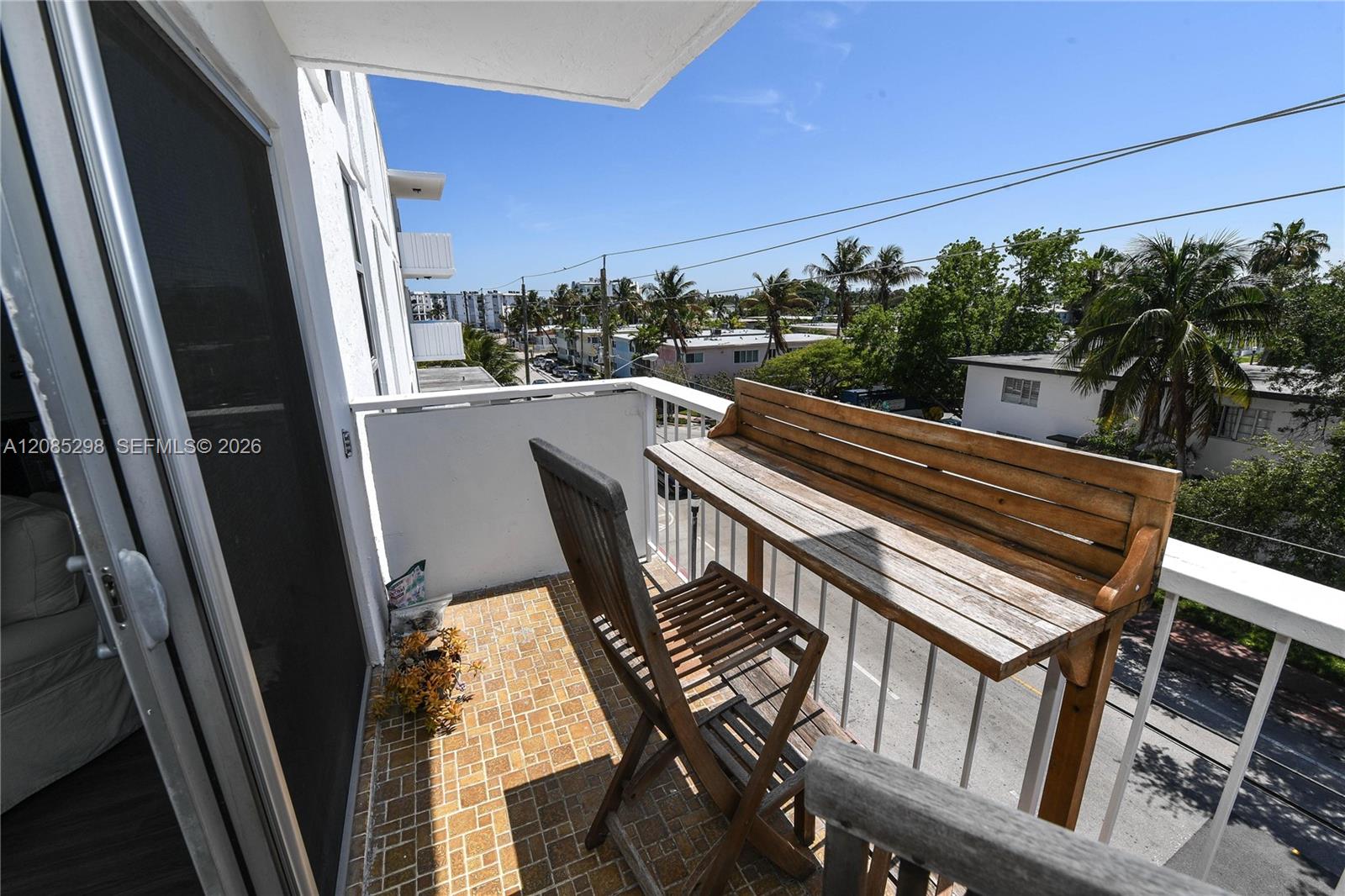 8305 Crespi Boulevard 4d Property Photo 13