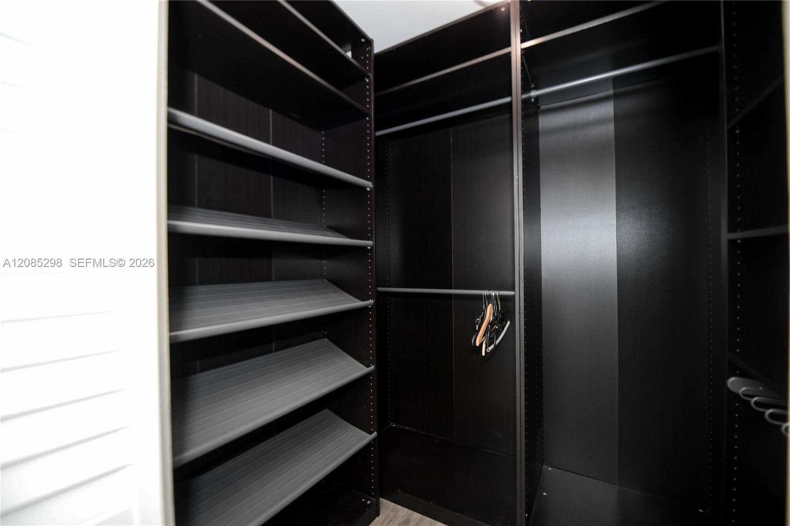 8305 Crespi Boulevard 4d Property Photo 15