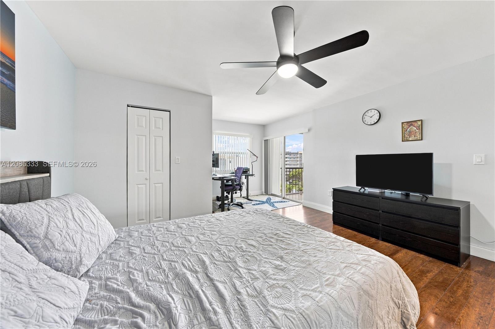 3930 Inverrary Boulevard 602-d Property Photo 10
