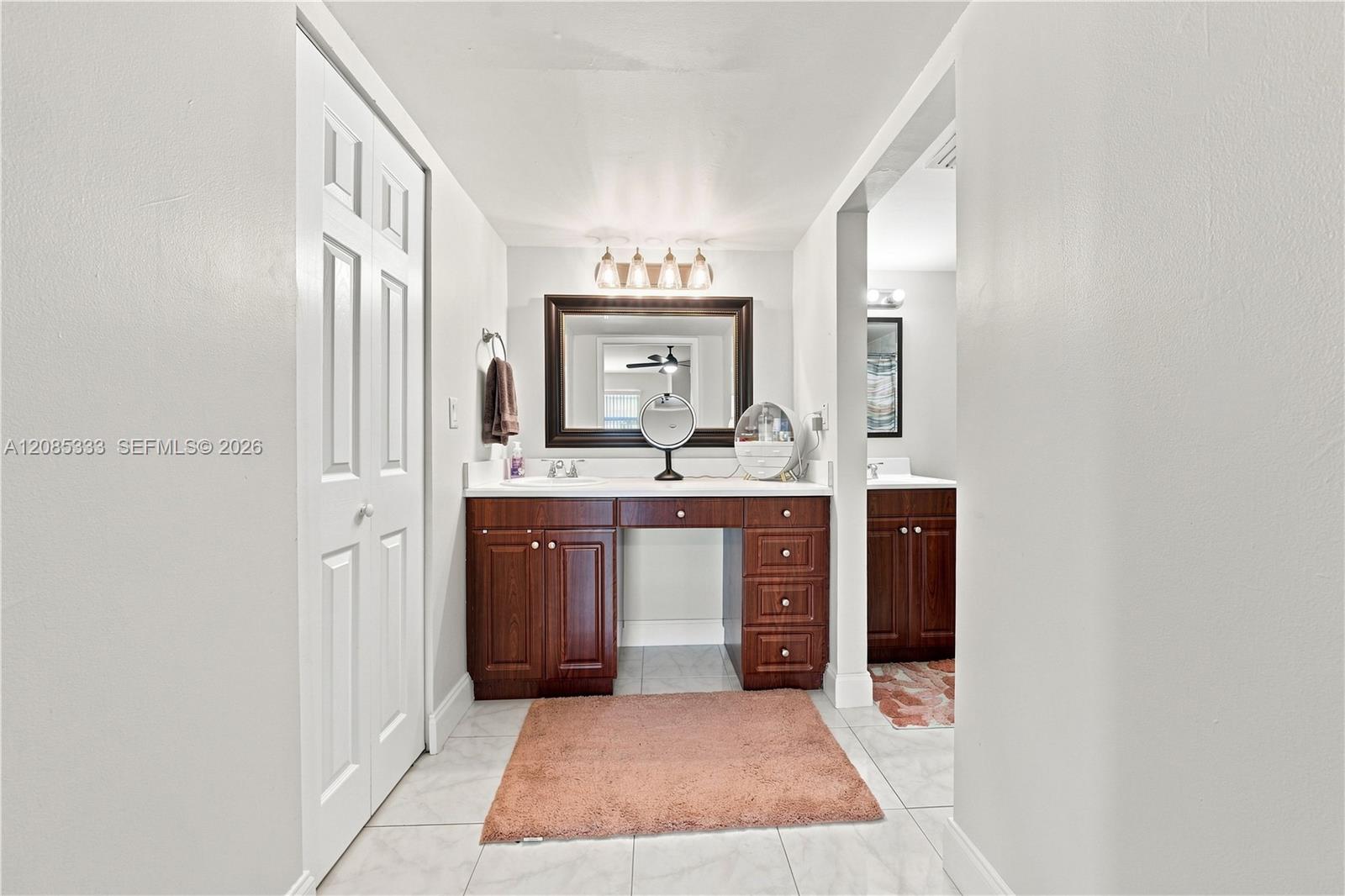 3930 Inverrary Boulevard 602-d Property Photo 15