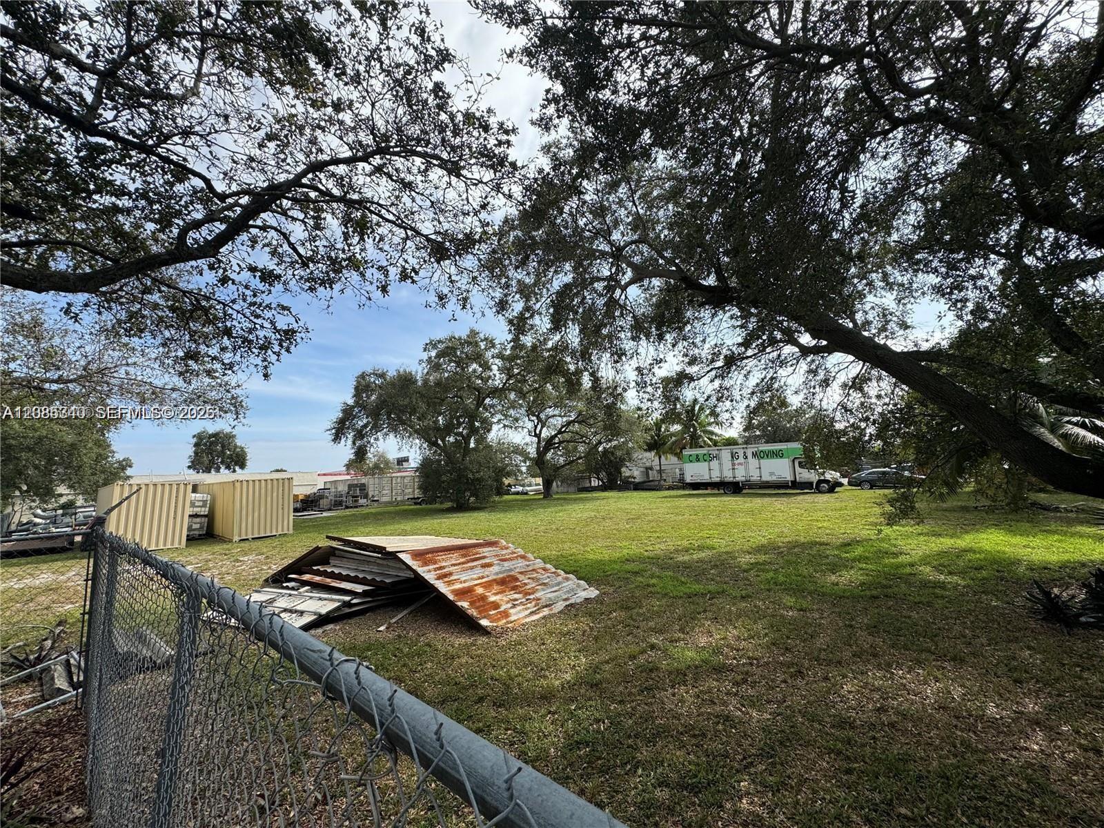 2870 Stirling Road Property Photo 10