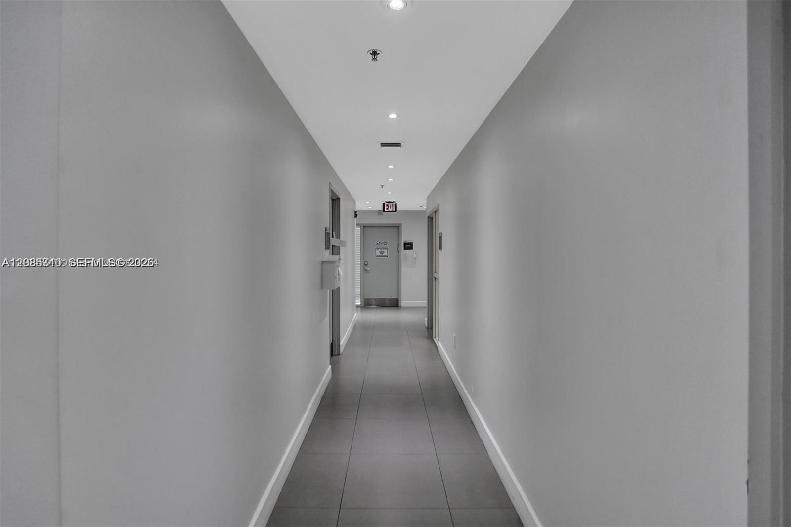 2870 Stirling Road Property Photo 20