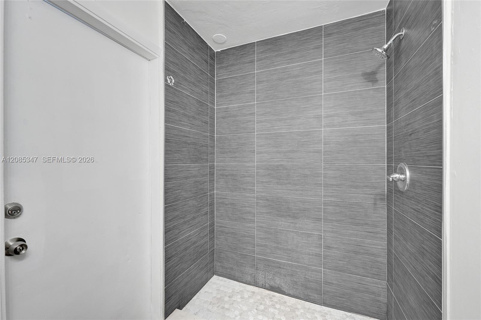 3751 Nw 25th Street Property Photo 17