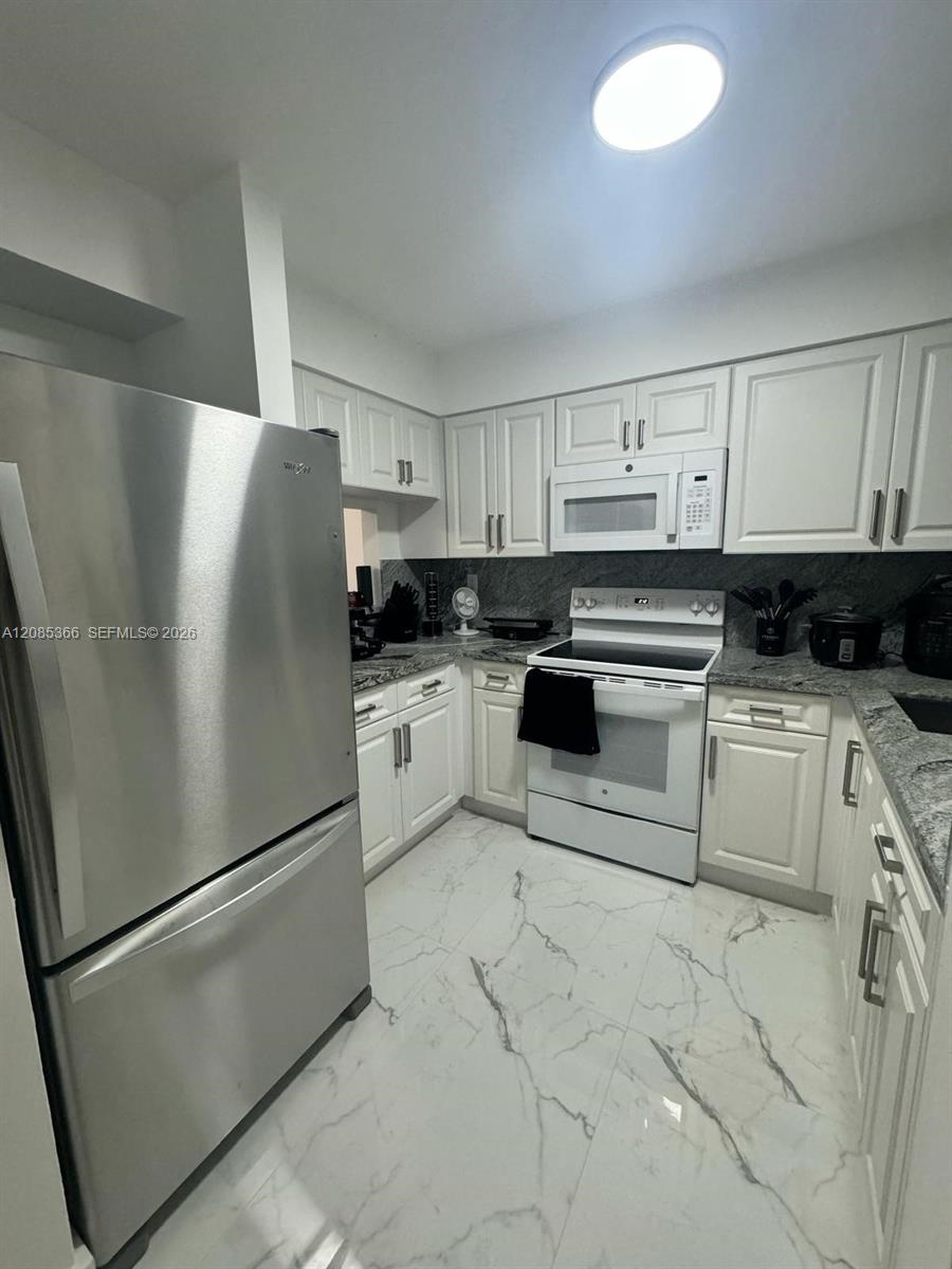 14951 Sw 82nd Lane 17-305 Property Photo 3