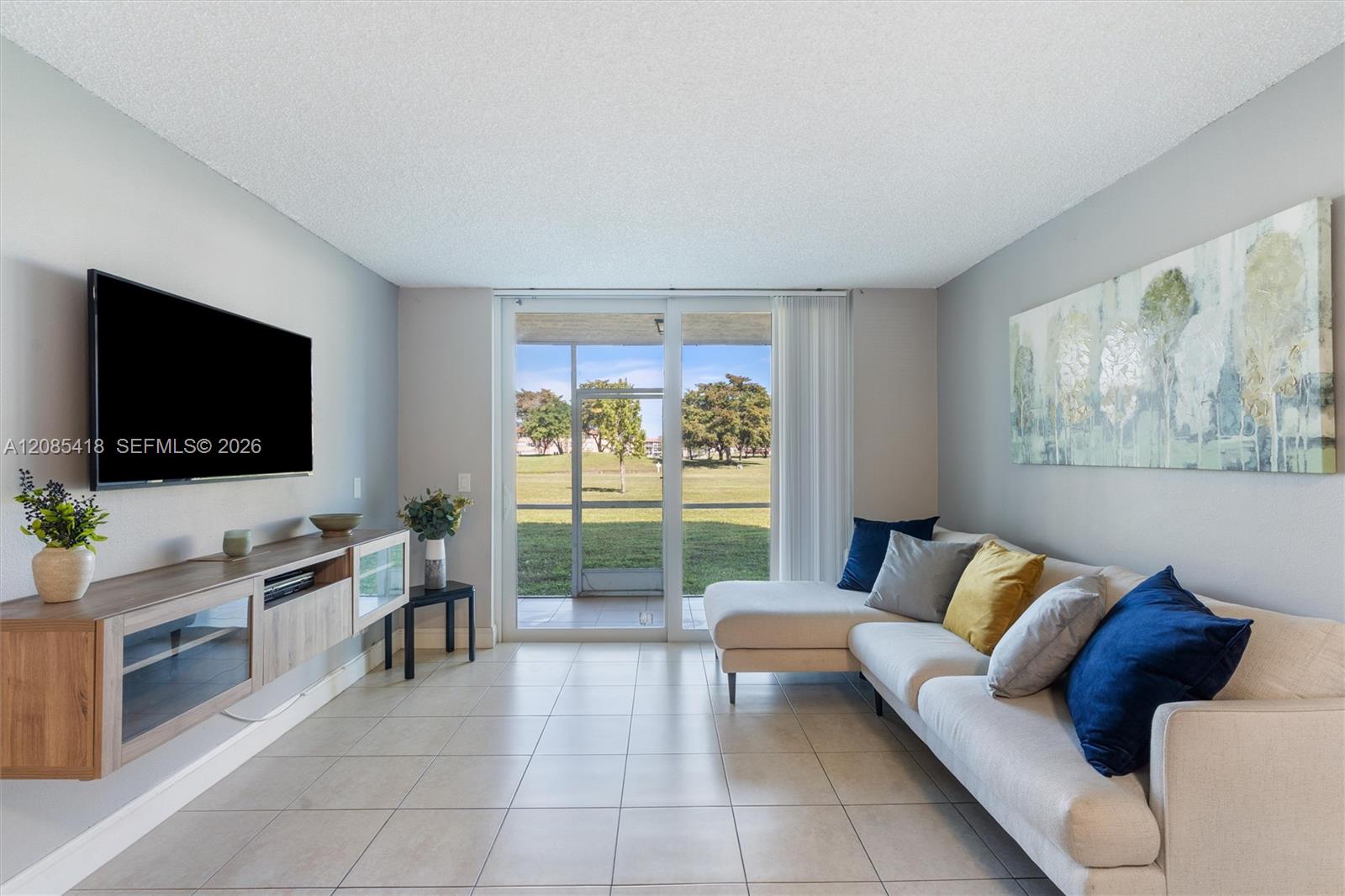 9761 Sunrise Lakes Boulevard 107