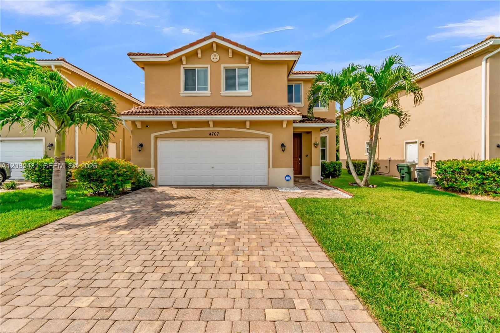 4707 Foxtail Palm Court Property Photo 1