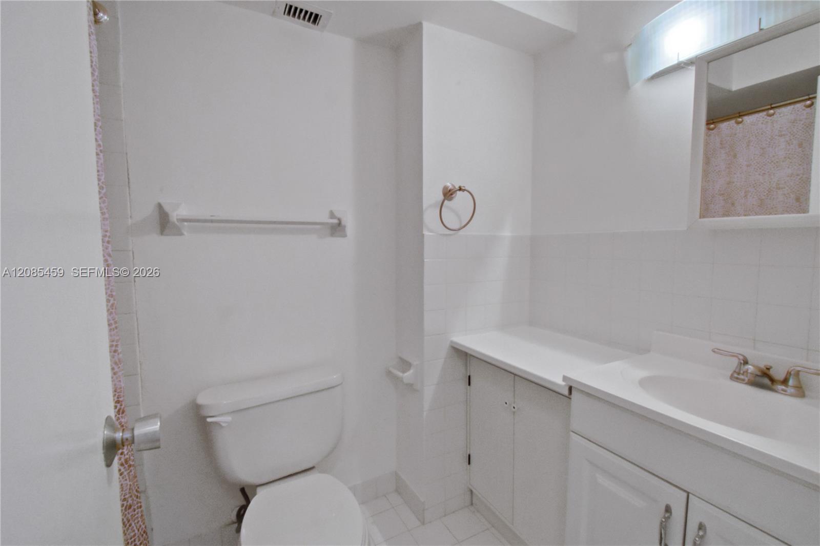 800 West Avenue 401 Property Photo 7