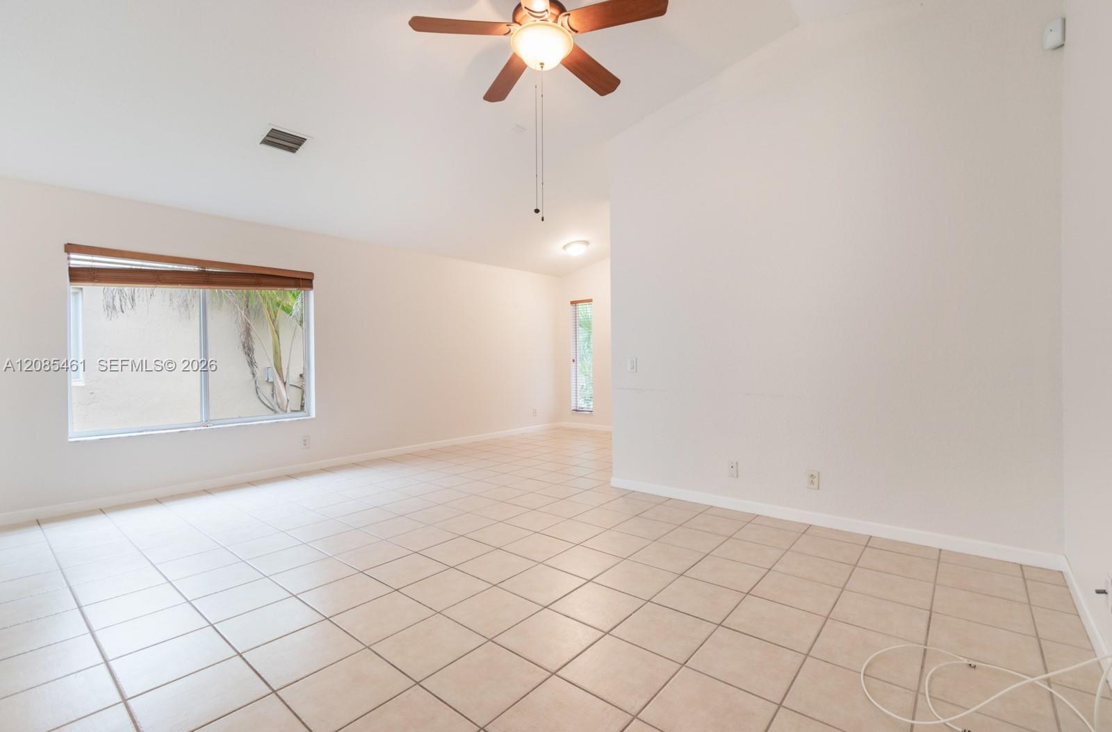1211 Golden Cane Drive Property Photo 4