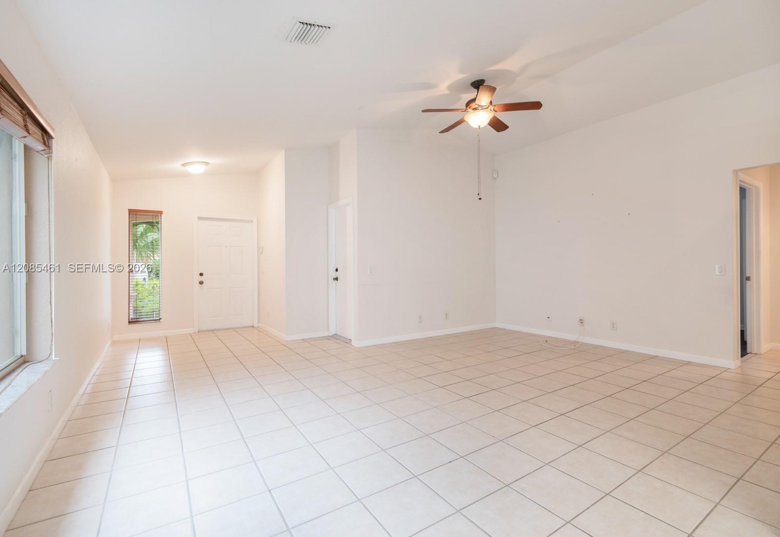 1211 Golden Cane Drive Property Photo 5
