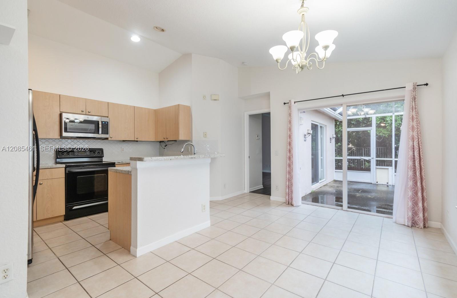 1211 Golden Cane Drive Property Photo 6