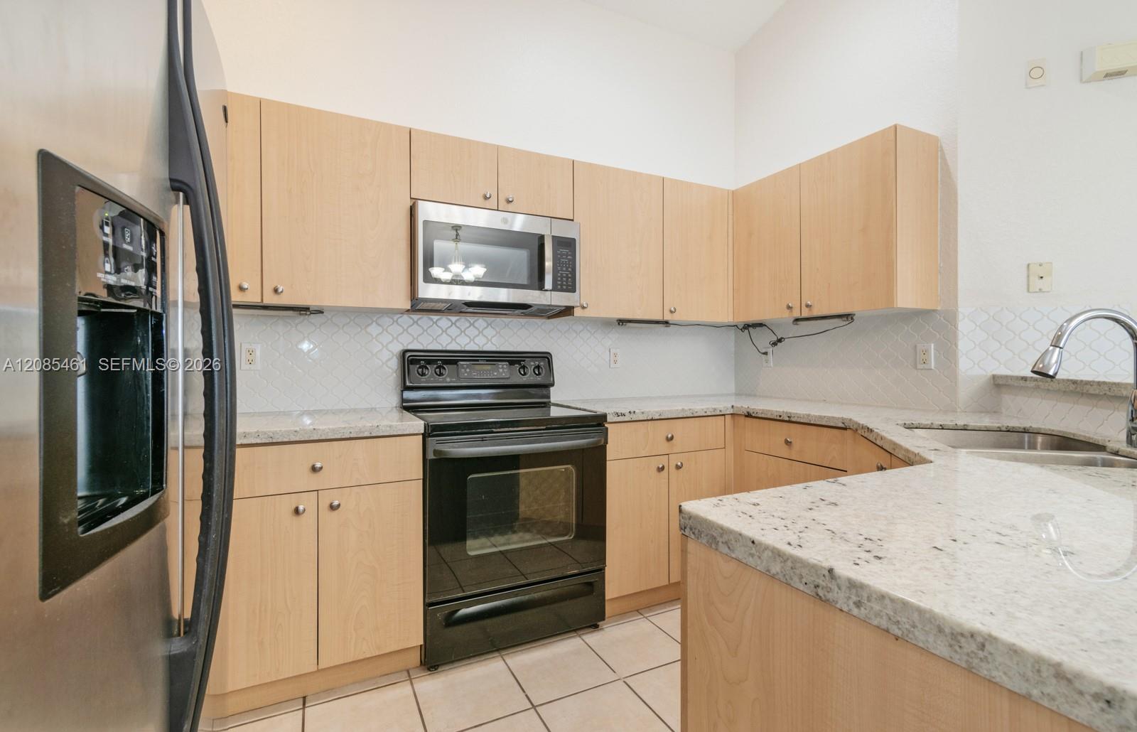 1211 Golden Cane Drive Property Photo 8