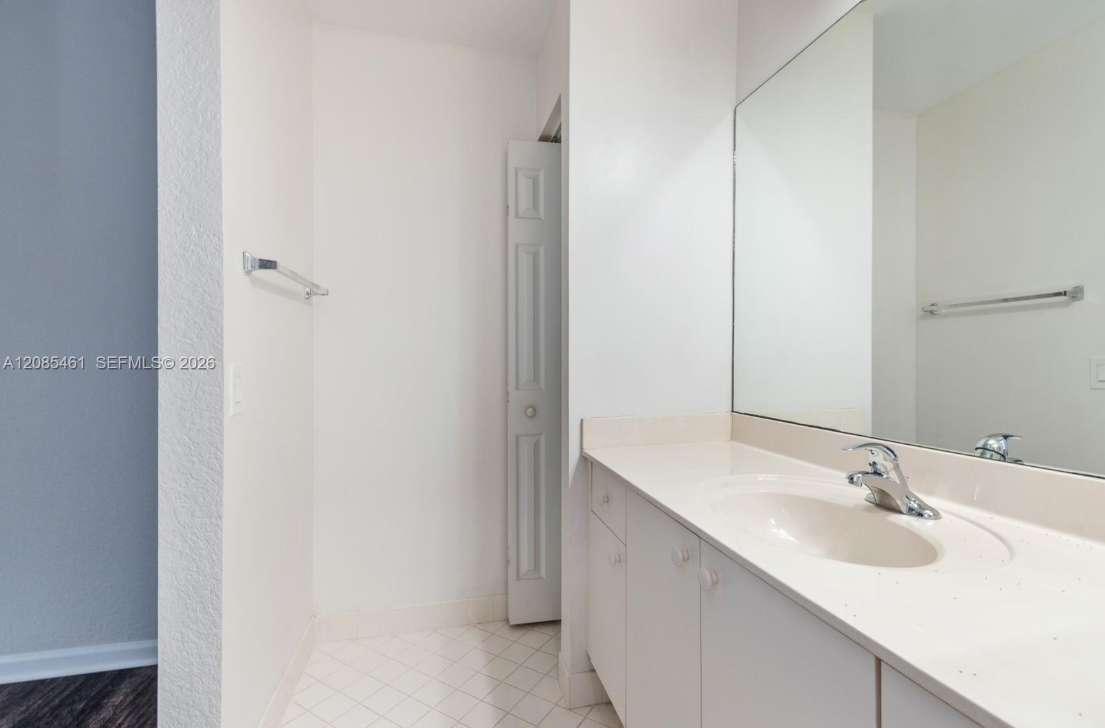 1211 Golden Cane Drive Property Photo 15