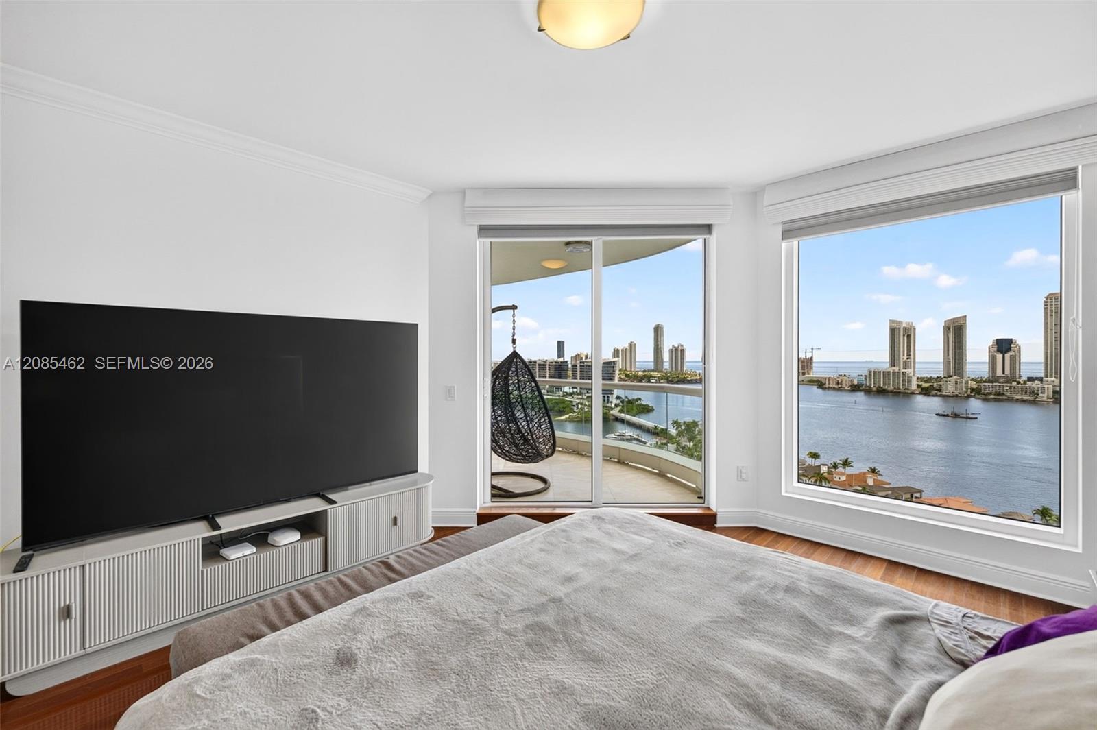 6000 Island Boulevard 2104 Property Photo 15