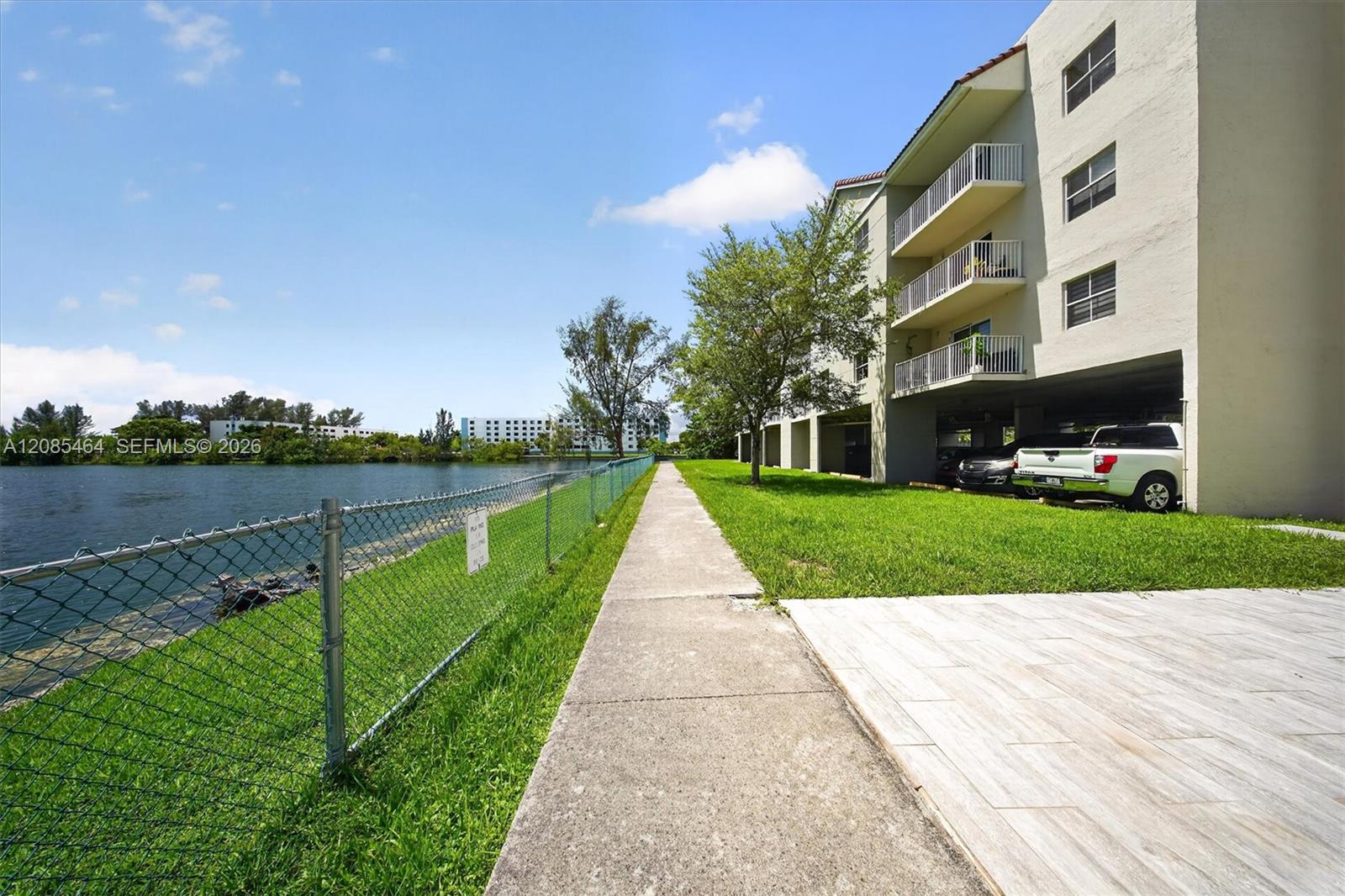 A12085464 Property Photo 24