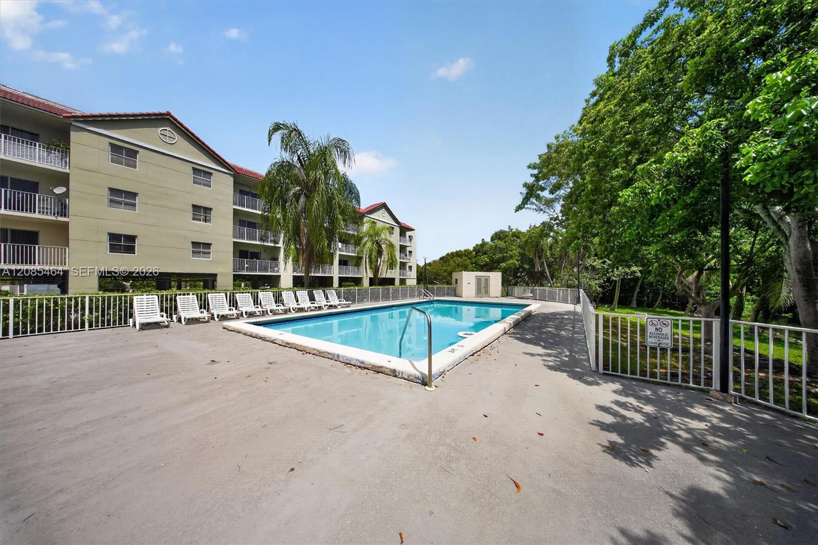 A12085464 Property Photo 25