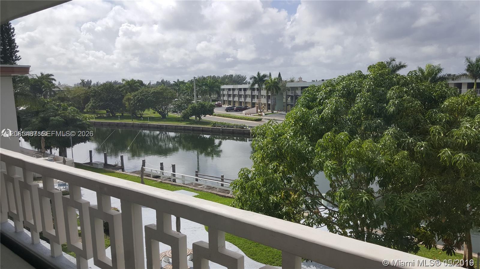 467 Golden Isles Drive 306 Property Photo 1