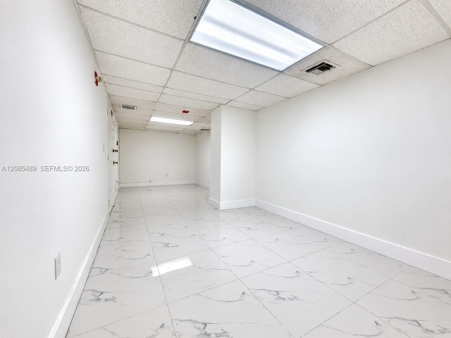 13499 Biscayne Boulevard Cu203 Property Photo 6
