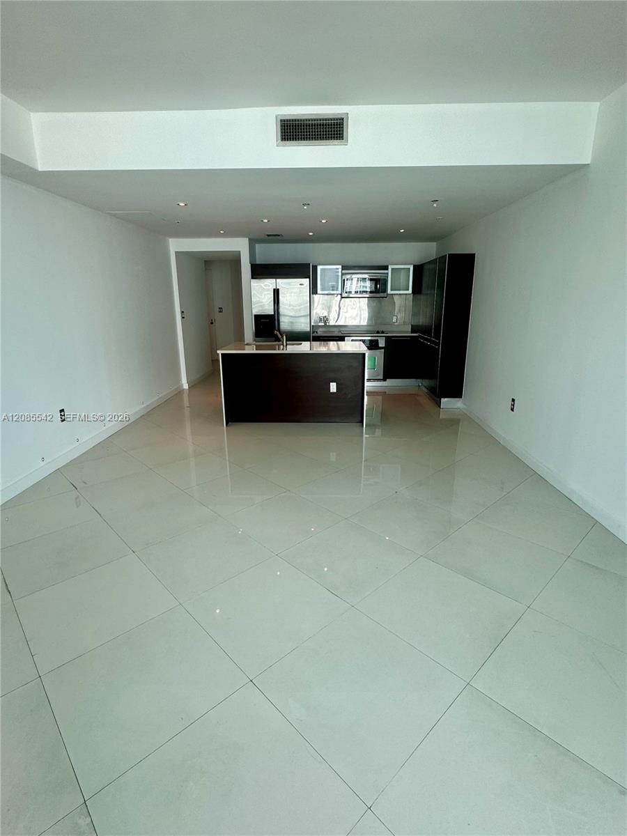 1900 N Bayshore Drive 2306 Property Photo 10
