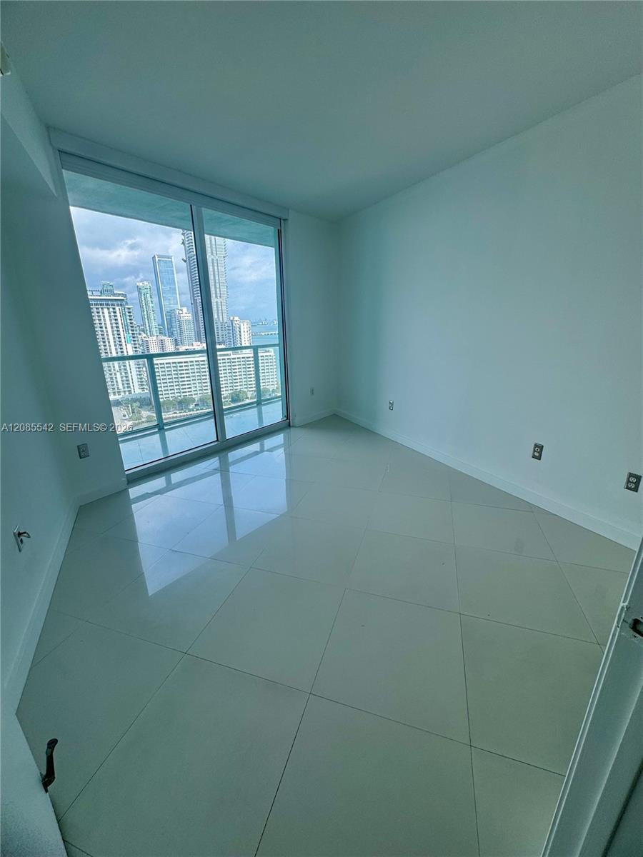 1900 N Bayshore Drive 2306 Property Photo 13