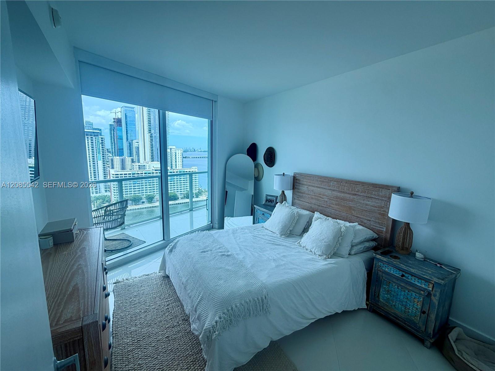 1900 N Bayshore Drive 2306 Property Photo 14