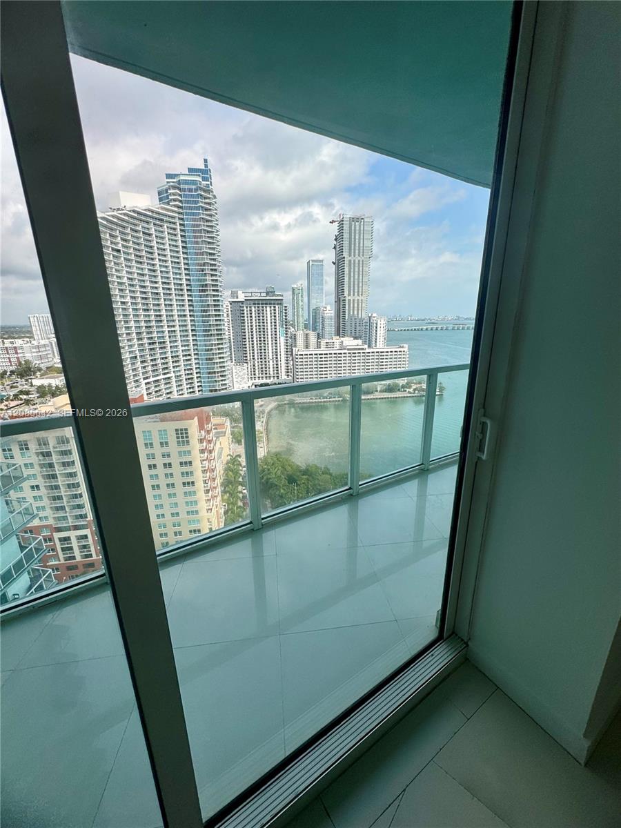 1900 N Bayshore Drive 2306 Property Photo 19