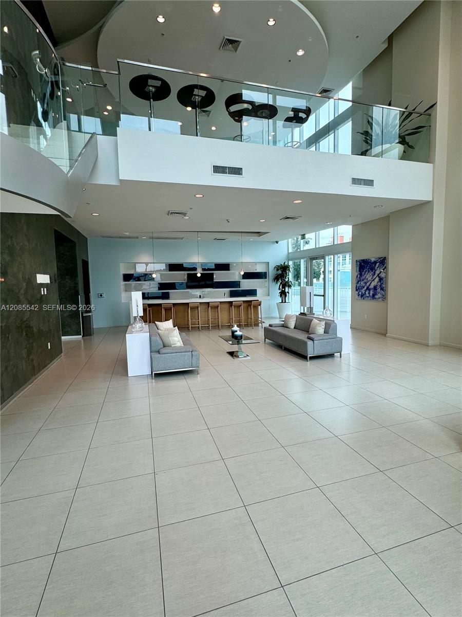 1900 N Bayshore Drive 2306 Property Photo 21