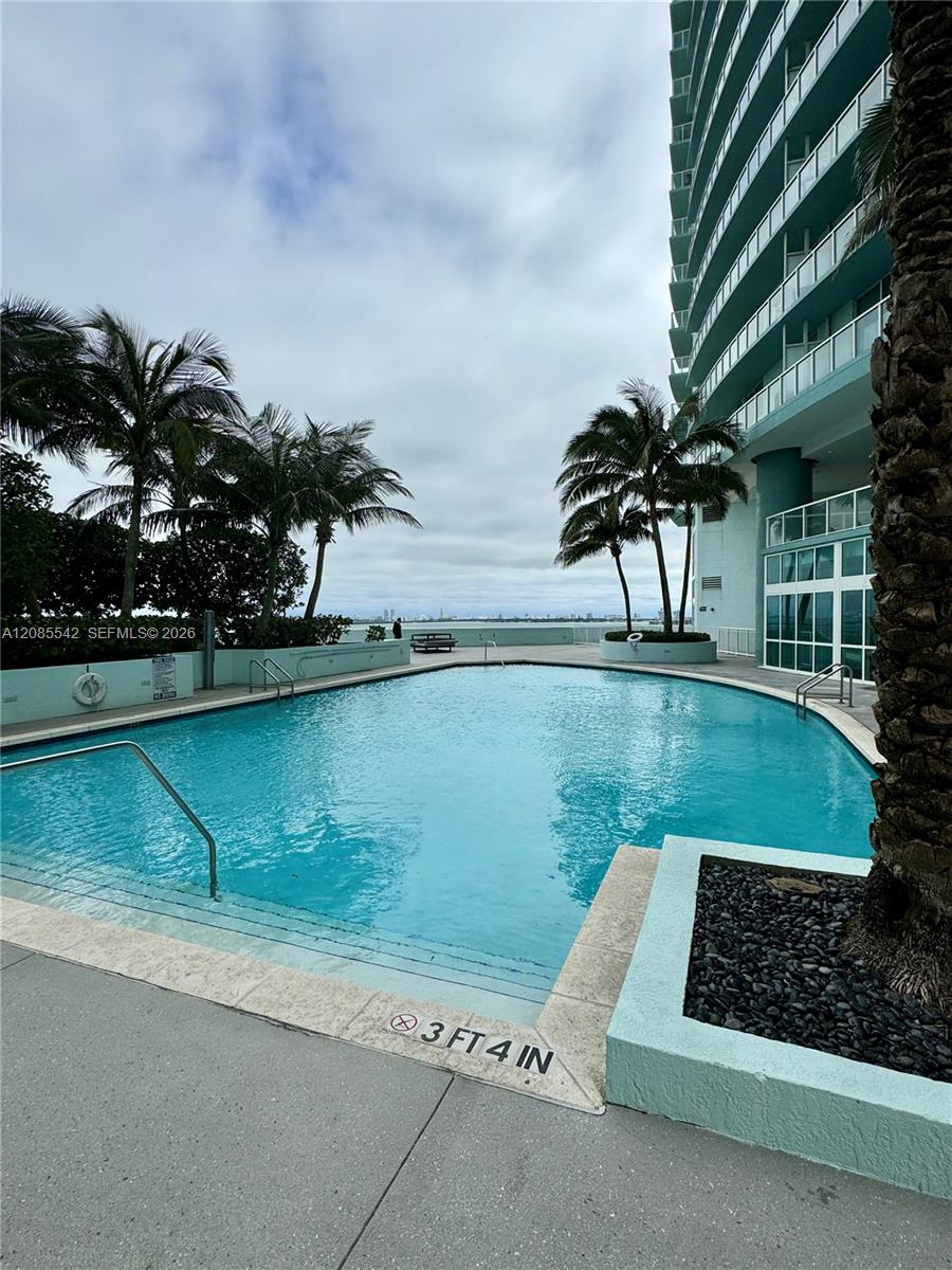 1900 N Bayshore Drive 2306 Property Photo 25