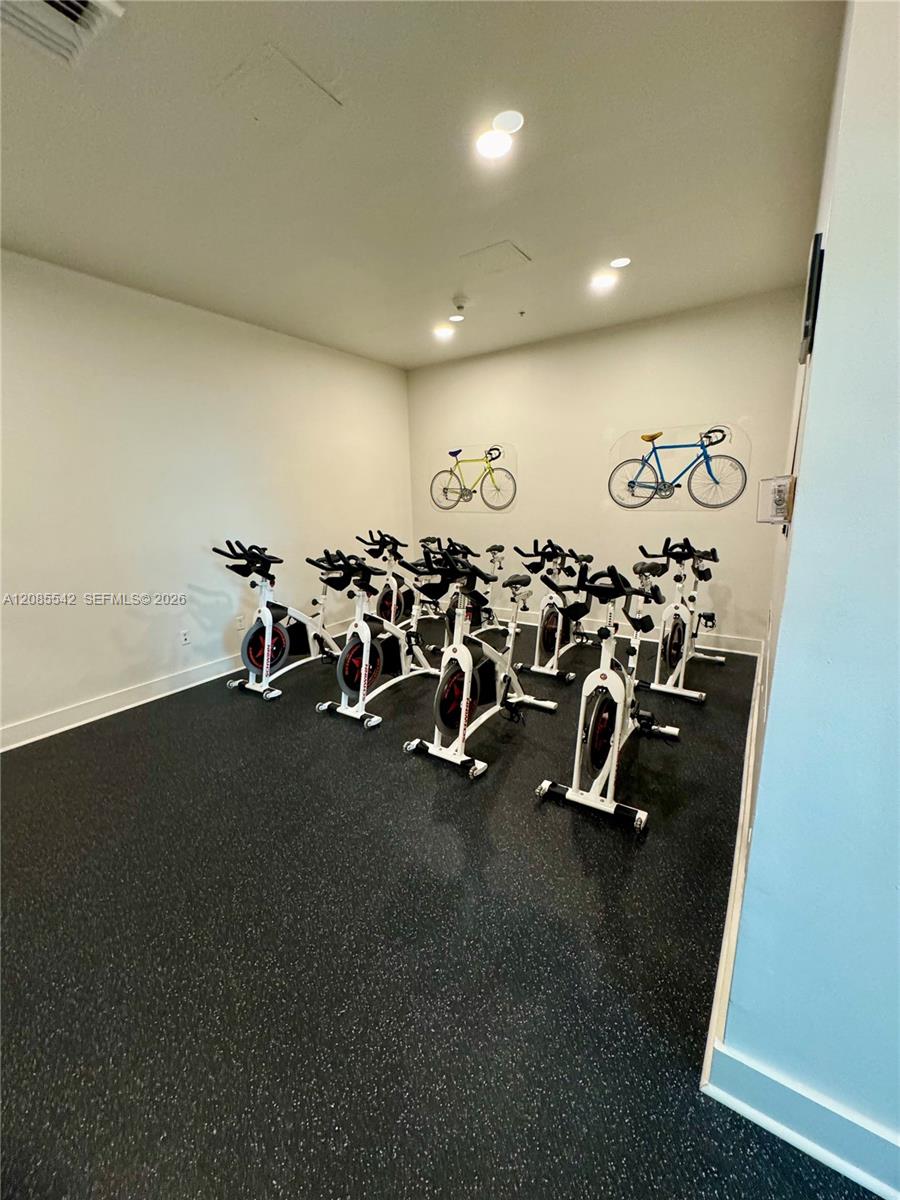 1900 N Bayshore Drive 2306 Property Photo 32