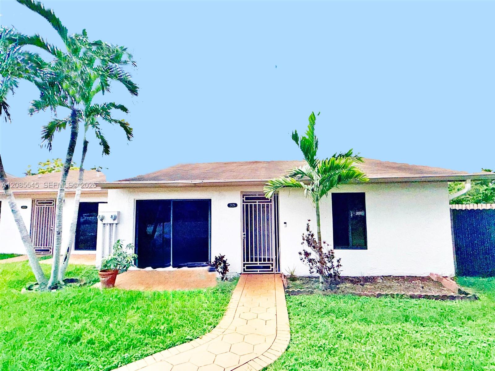 2426 SW 109th Court Property Photo 1